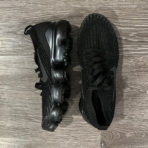 Black Vapormax Size 6.5 Like New